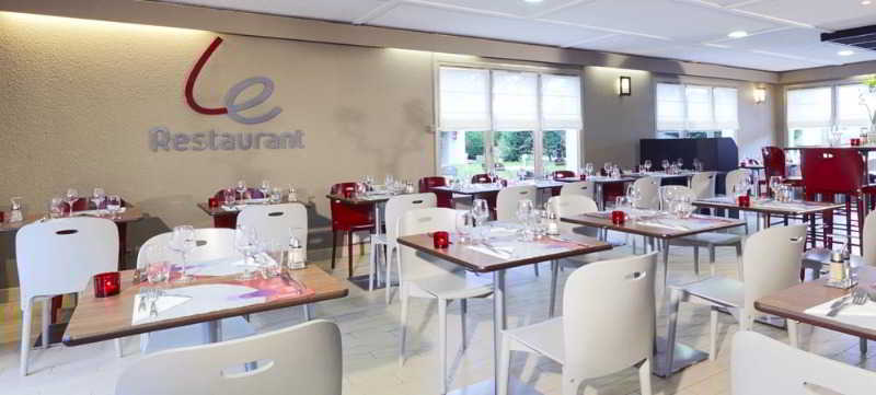 Hotel Campanile Metz Est Technopole - Restaurant Esterno foto