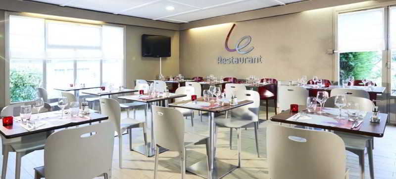 Hotel Campanile Metz Est Technopole - Restaurant Esterno foto